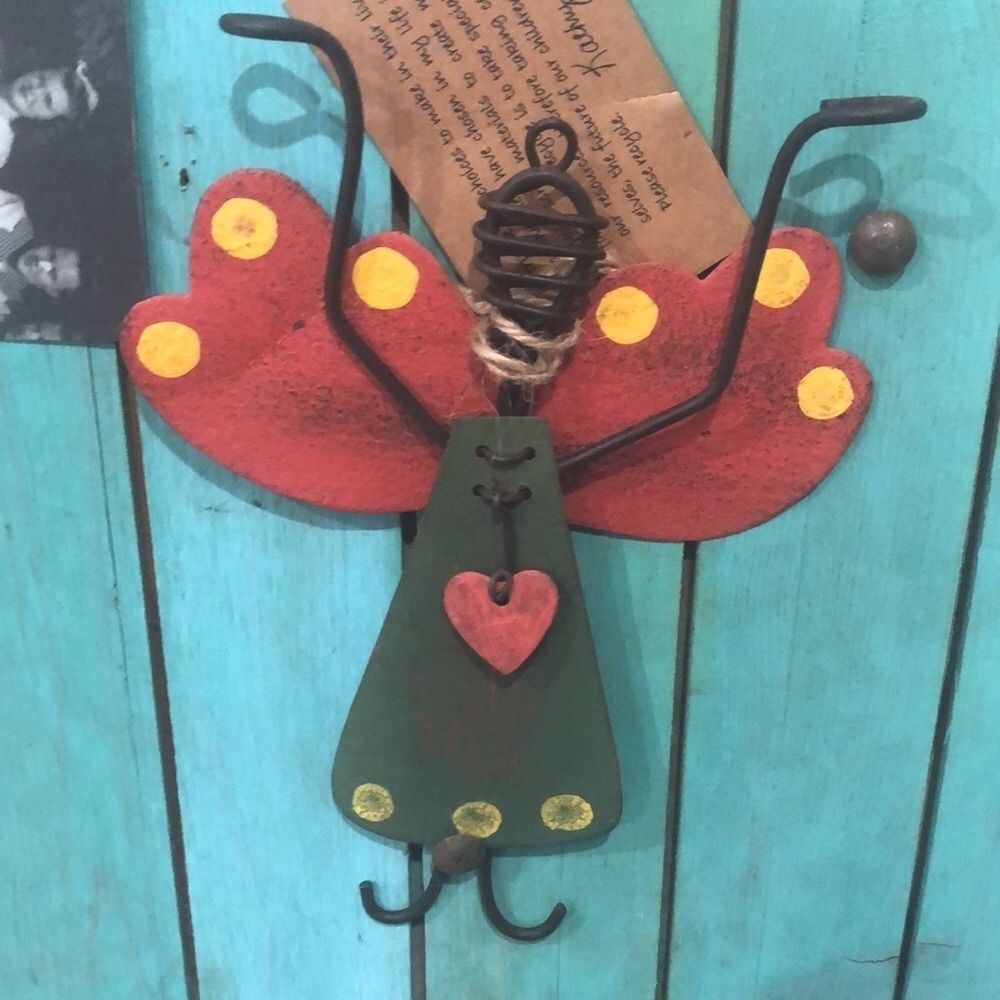 Recycled Metal Angel “Ray of Light” Grassy Savannah